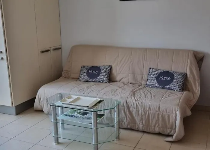 Апартаменти La Meridienne 2 A 4 Personnes *